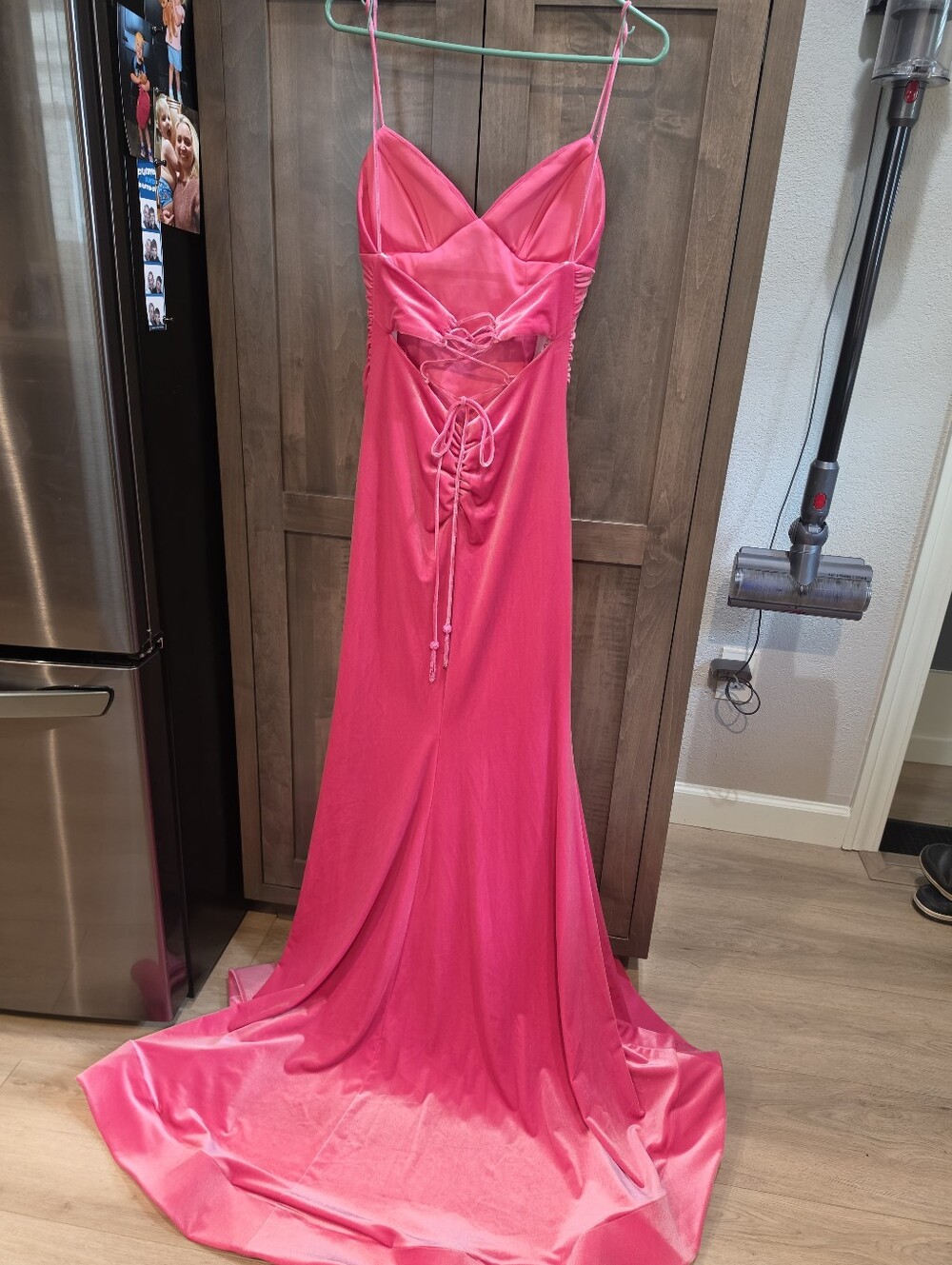 Rachel Allan 70457 Hot Pink Velvet Prom Gown Size 6 NWT $478 - Picture 3 of 9